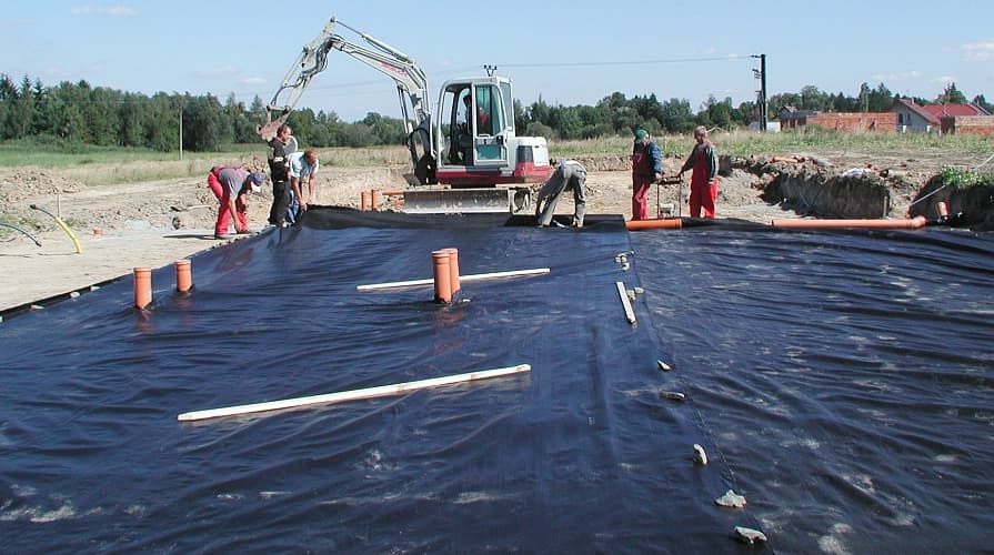 01-04_geotextil-unter-strasse-ueber-3-5t-festes-untergrund_895x500