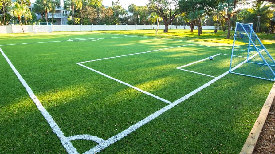 04-03_geotextil-unter-kunstrasen_895x500