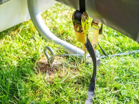 ShelterLogic 3,7 × 4,9 m