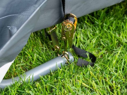 ShelterLogic 3,7 × 4,9 m