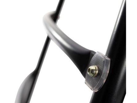 Spielplatz mit UFO-Schaukel